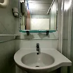 Lively Hotell