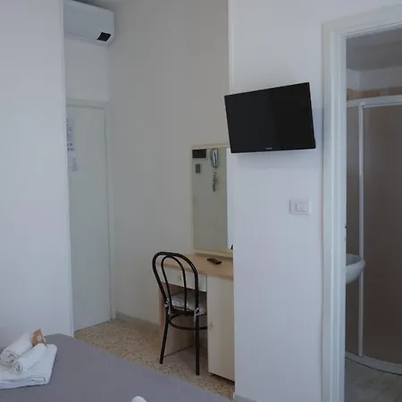 Hotell Lively 3*
