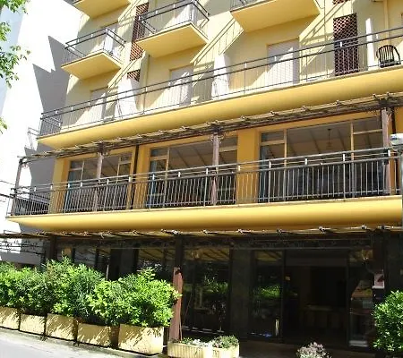 Szálloda Lively 3*